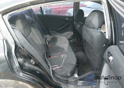 2010 Nissan Altima 2.5 S z USA, uszkodzony, nr VIN 1N4AL2AP8AN523005